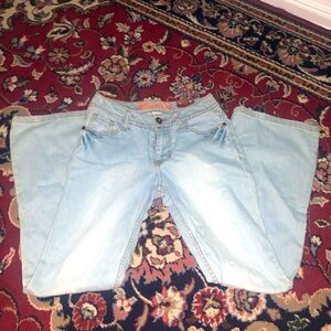 Super cute flared blue jeans